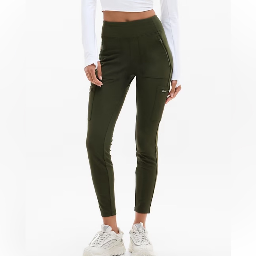 Athleta Aspen Olive Headlands Hybrid High Rose Cargo Leggings Size 4